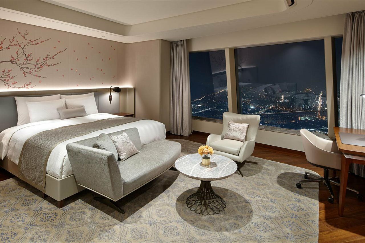 Hotel Signiel 5*