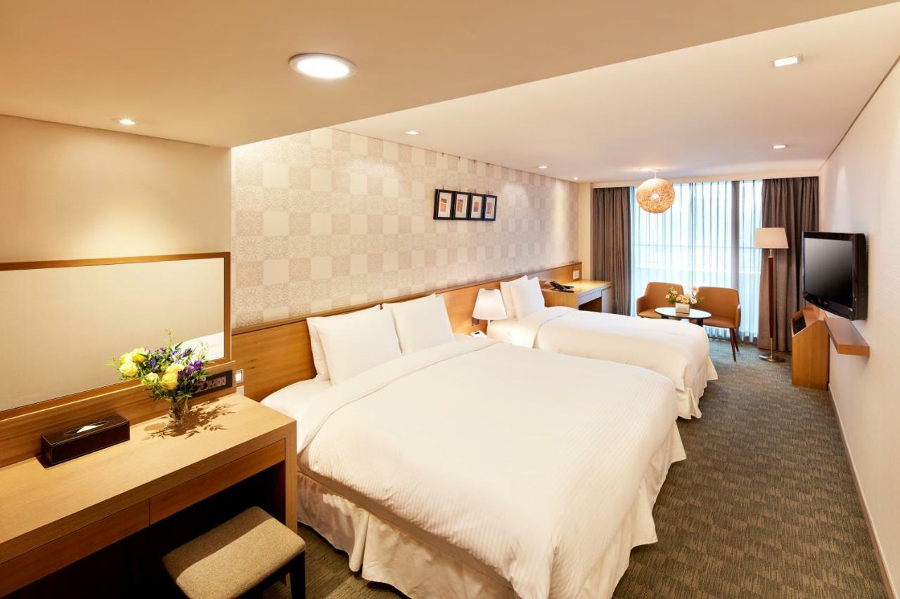 Hotel Pj Myeongdong 4*