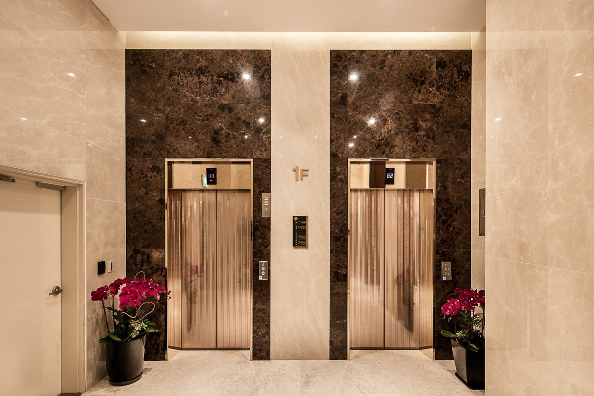 Wd Hotel
