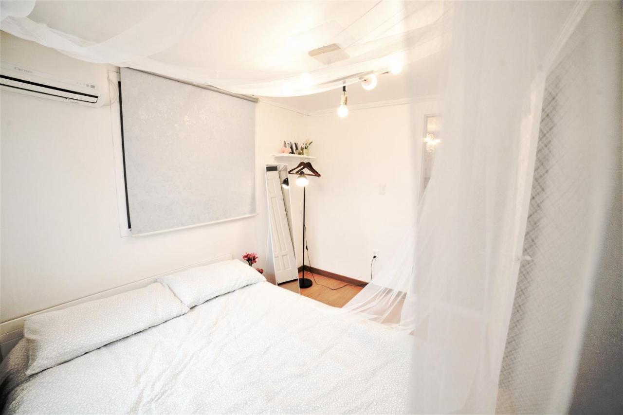 Hongdae Sunny House A Terrace Apartment Seoul
