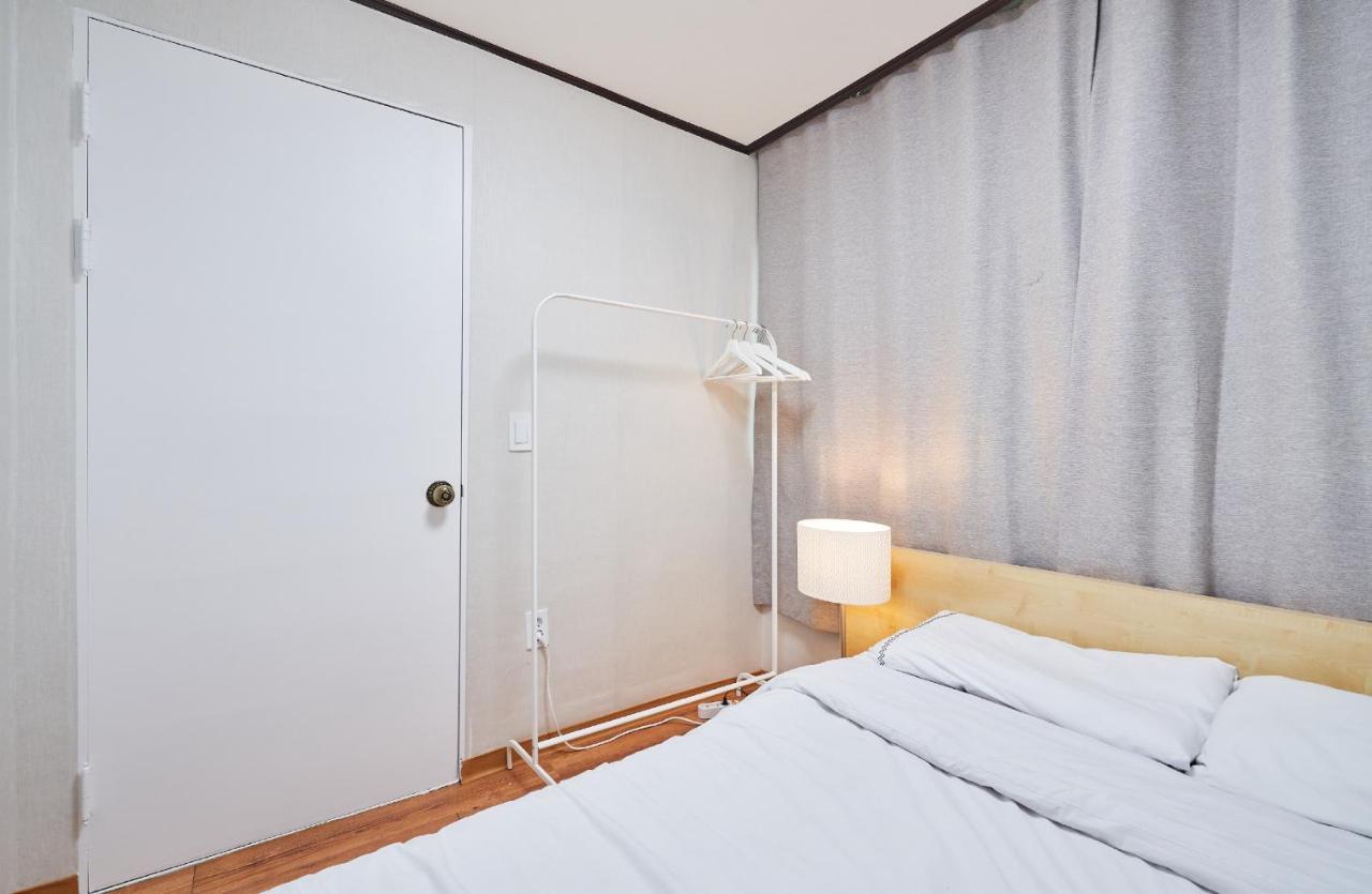 Apartment Myeongdong Skyline Cozy House *