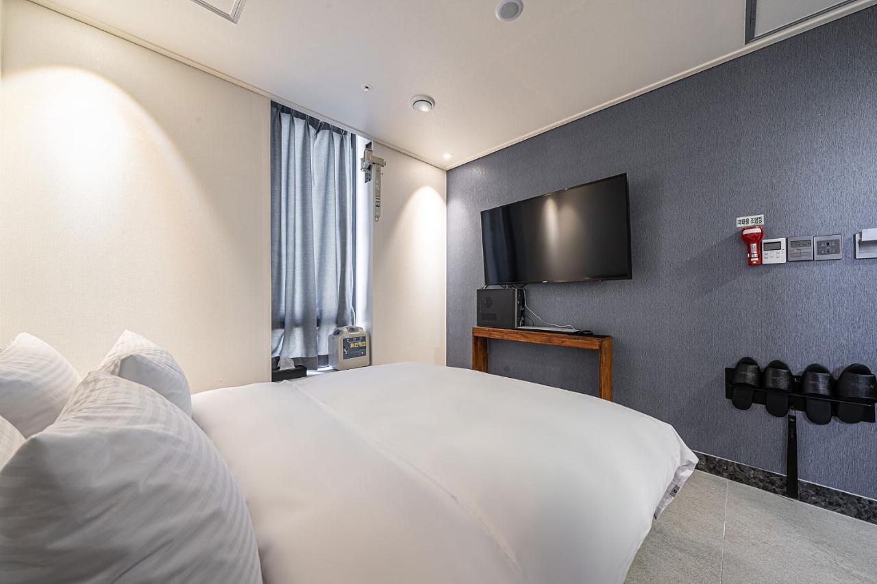 Ddk Motel 2*