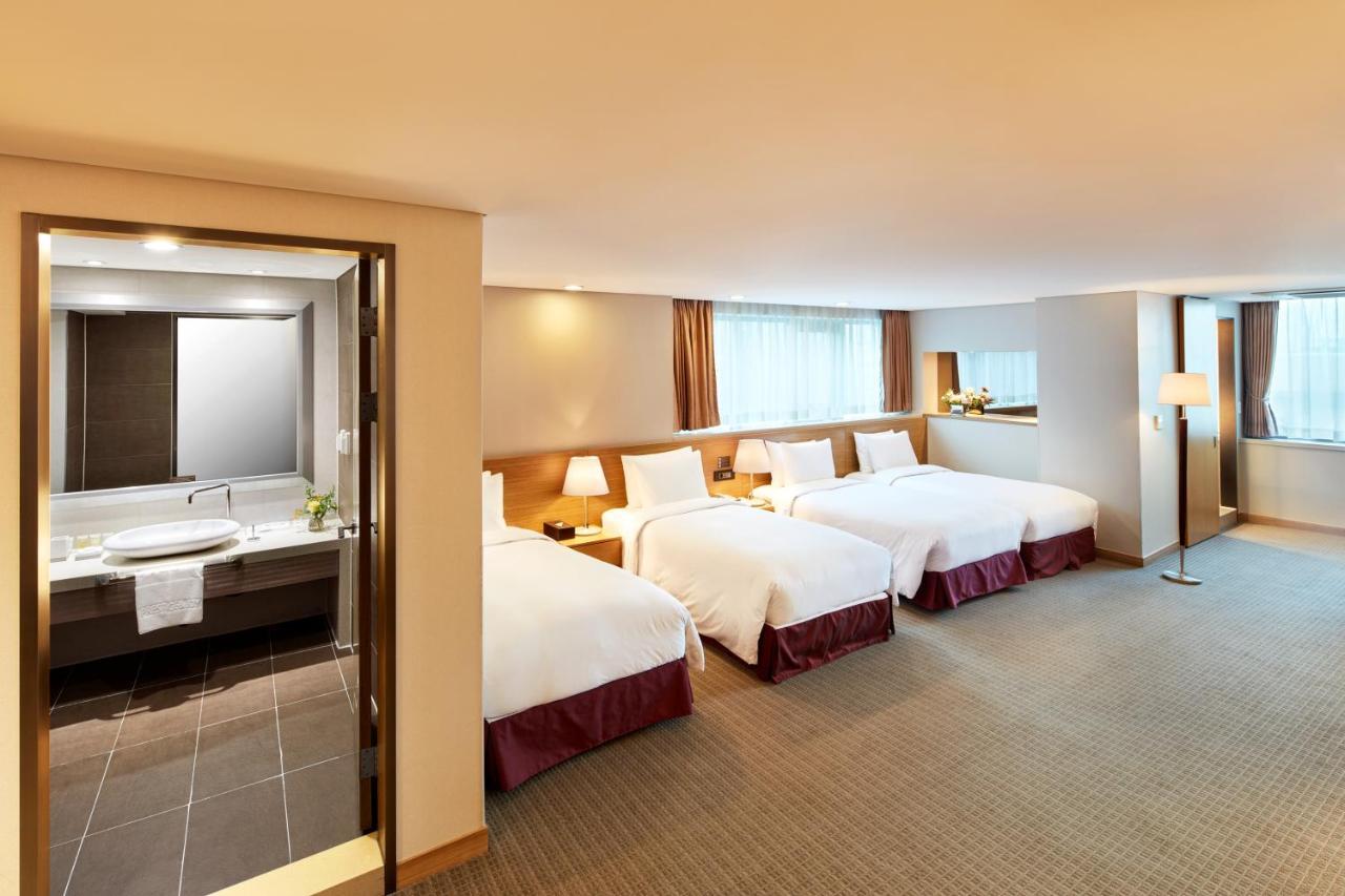 Hotel Pj Myeongdong 4*