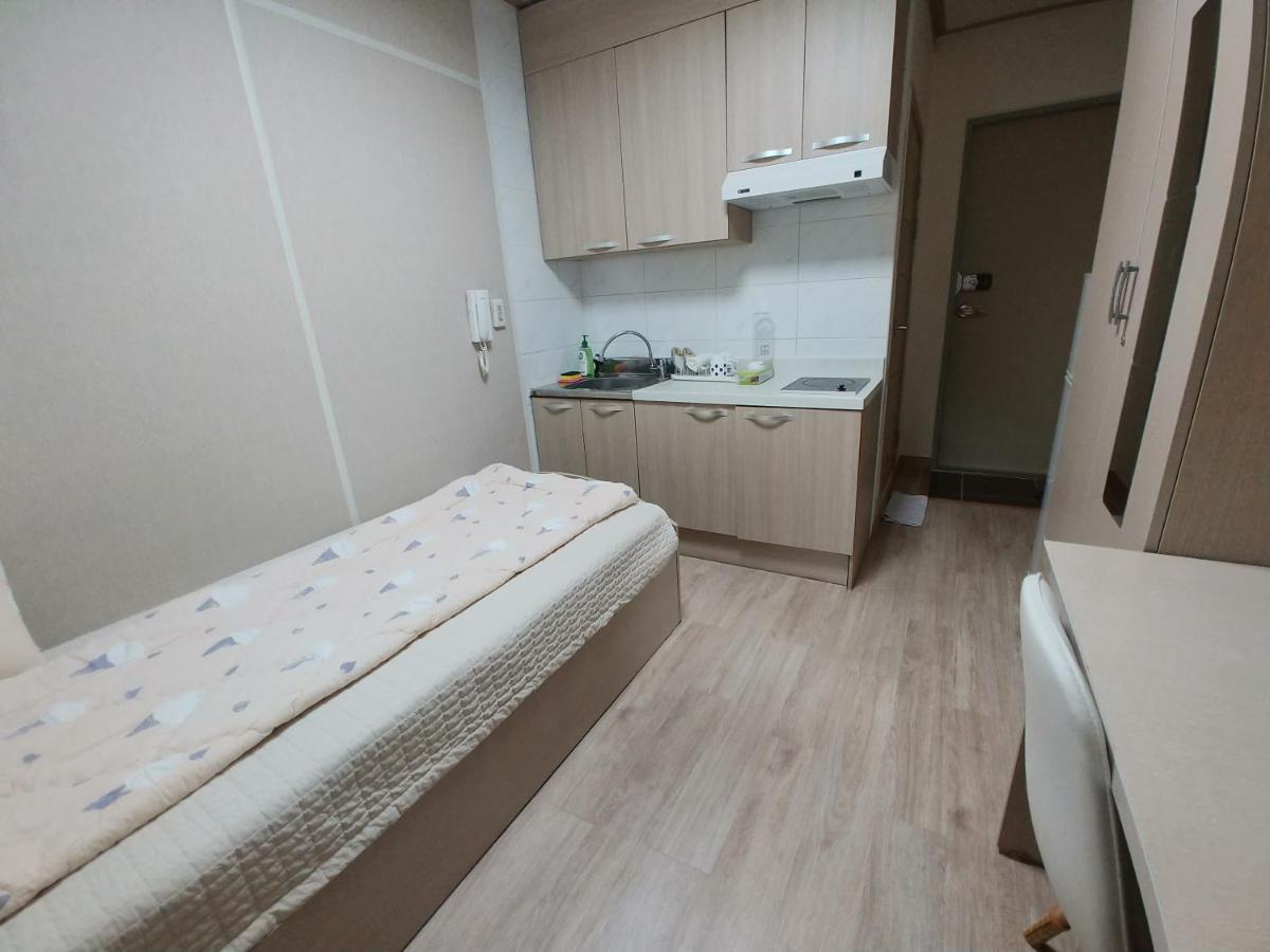 Apartamento Hongdae Sinchon Yeonhui House B Floor Seul