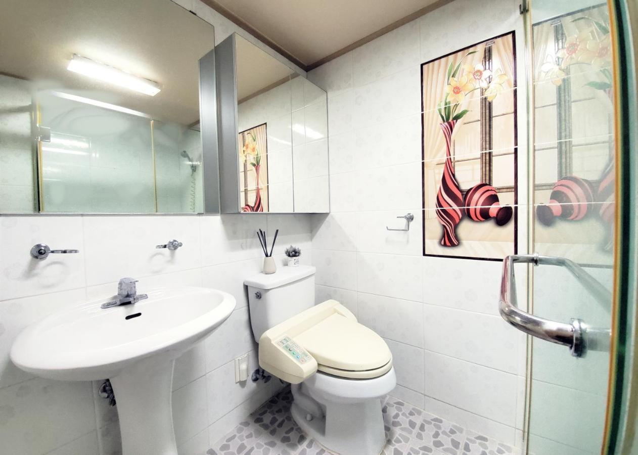Dongdaemun Modern Apartment Seoul