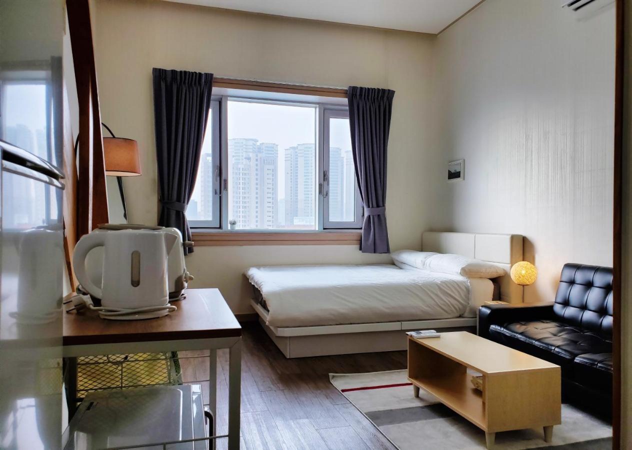 Dongdaemun Modern Apartment *