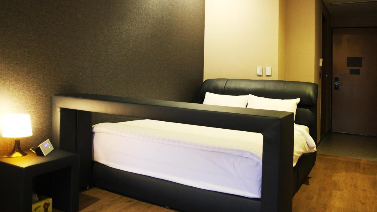 Mohenic Myeongdong Hotel